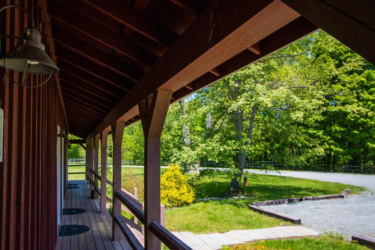 Inn At Tyler Hill Exterior photo